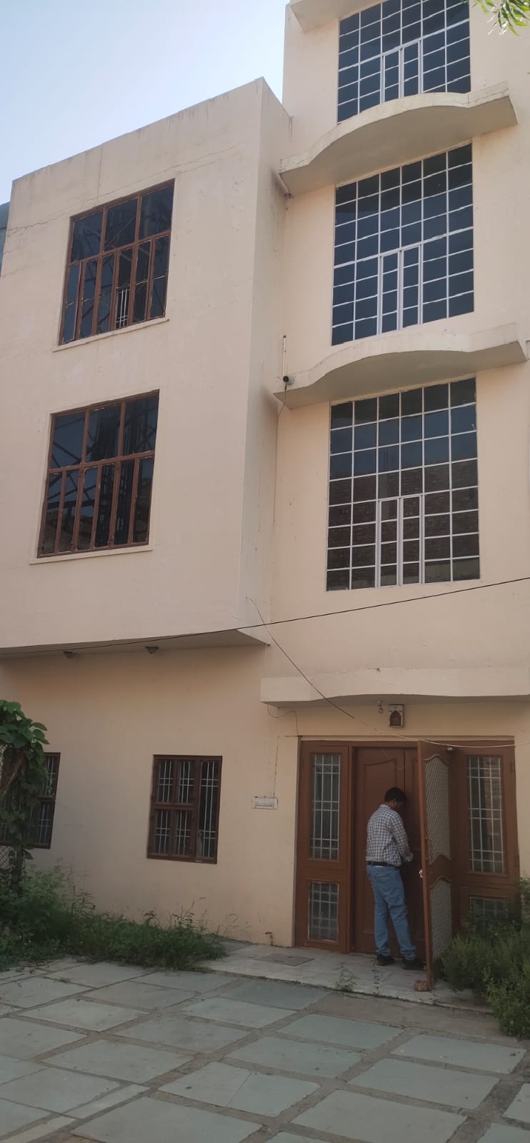 6 BHK INDEPENDENT HOUSE FOR ALL PURPOSE -Banipark-Jaipur